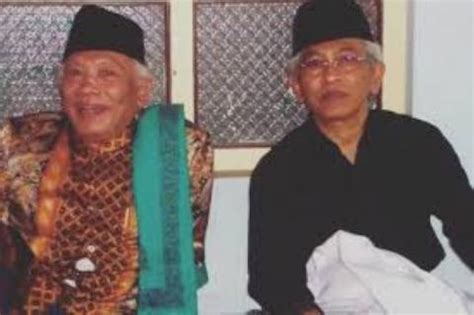 Beda Kiai Cholil Dan Gus Mus Dalam Berceramah