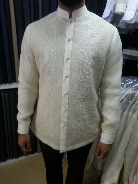 Traditional Clothing In The Philippines Barong Tagalog Baro At Saya