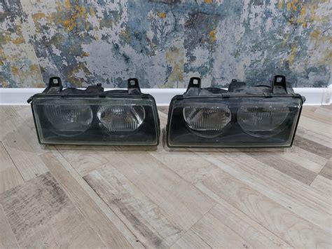 Reflektory Lampy Przednie Bmw E Compact Hella