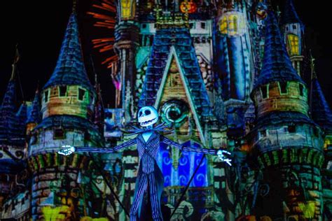 NEWS: First Look at New Halloween Fireworks Show Revealed – DisneyLists.com