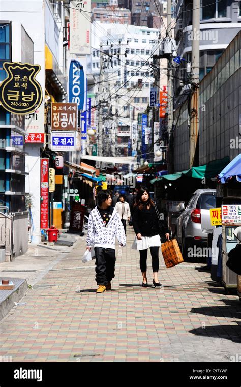 A Narrow Street In Busan South Korea Stock Photo Alamy