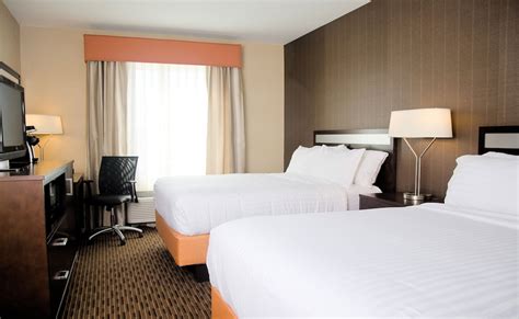 Holiday Inn Express Hotel & Suites Watertown-Thousand Island, an IHG ...