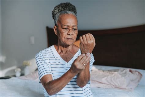 TFCC Injury Treatment & Physiotherapy - Physihop