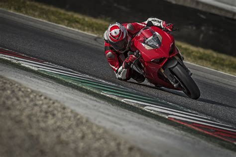 Motorrad Vergleich Ducati Panigale V Superleggera Vs Ducati