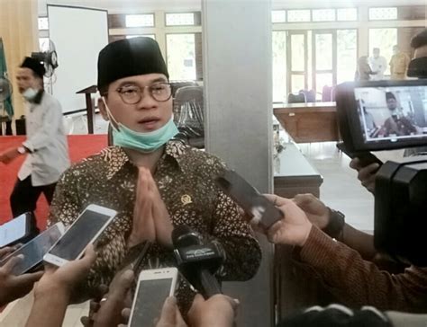 Cek Penyaluran Bansos Di Pandeglang Dpr Puji Kinerja Anggaran Kemensos