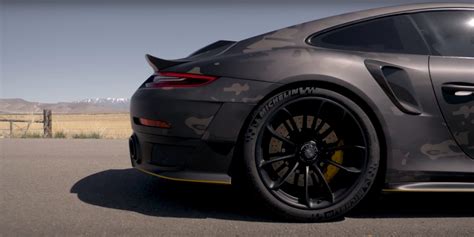 Porsche Gt Rs Goes Wingless For Optimal And Quarter Mile