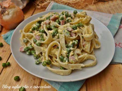 Fettuccine Alla Papalina Ricetta Tipica Romana Semplice E Veloce