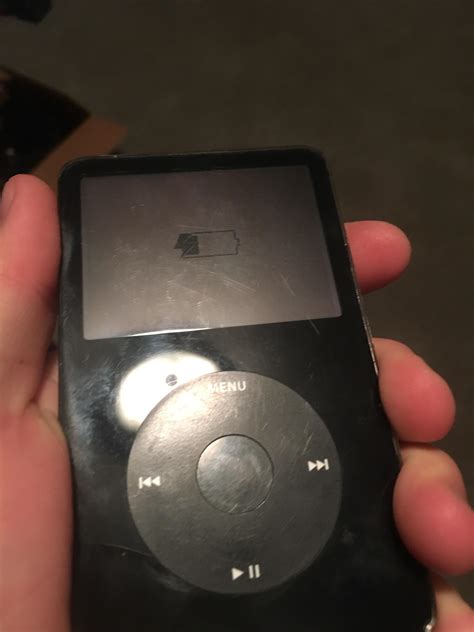 So recently ordered this 5th gen ipod classic and it seems to stay on