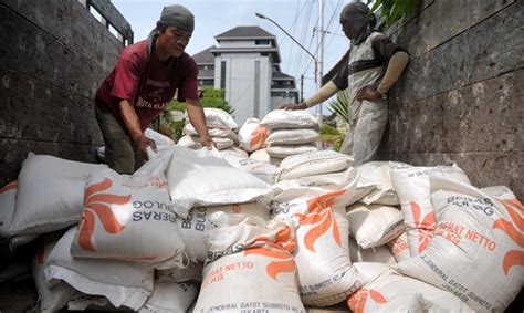 Operasi Pasar Perum Bulog Distribusi 92 Ton Beras di Kotamobagu dan ...