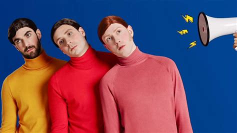 Two Door Cinema Club continue dans la veine électro 80 s sur un nouveau