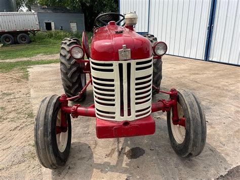 1958 International Harvester 330 Tractors Less Than 40 Hp For Sale