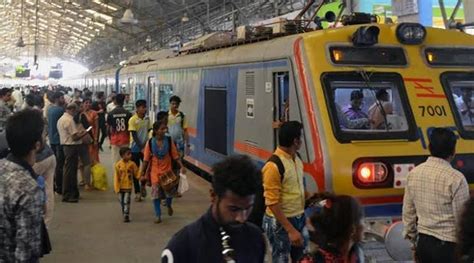 Mumbai Locals Ridership In Western Railways AC Crosses 1 Crore Mark