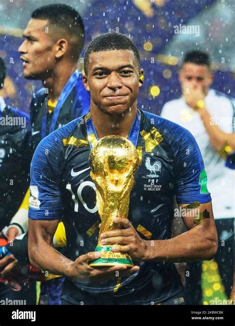 Kylian mbappe world cup trophy hi-res stock photography and images - Alamy