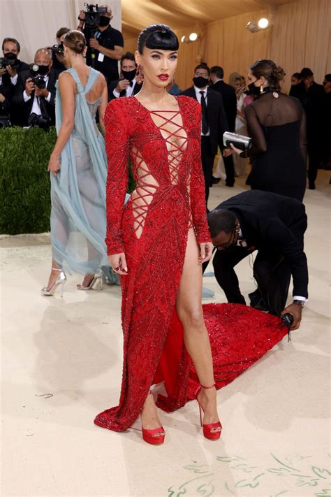 Megan Fox Sexy Boobs And Legs Hot Celebs Home