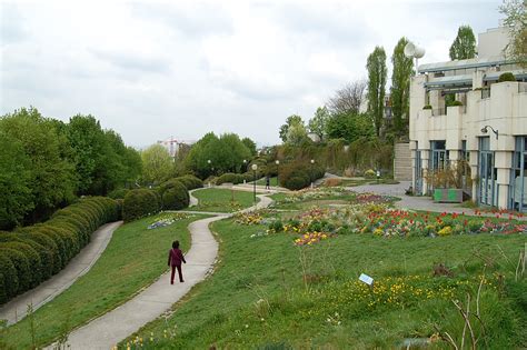 Parc De Belleville Paris English