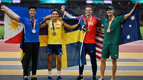 Ej Obiena Claims Historic Silver In Pole Vault At World Athletics