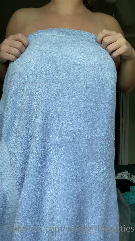 Smallgirlbigtitties Fresh Towel Drop Xxx Onlyfans Porn Video