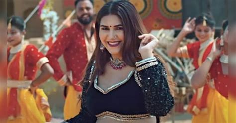 Sapna Choudhary Bold Haryanvi Dance Made Fans Crazy Video Going Viral On Social Media Desi Queen