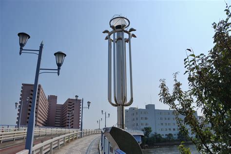 Public Art On Sazanami Bashi A Curved Bridge Between Tatsu Flickr