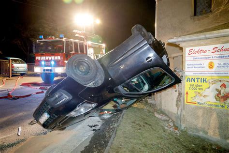 Vorfahrt Geschnitten Citroen Berschl Gt Sich In Gr Nhainichen