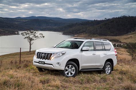 2015 Toyota Land Cruiser Prado Hd Pictures