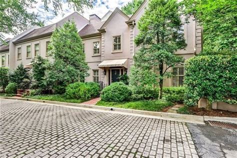 Coveted Townhouse In Premier Community In Atlanta Georgia United