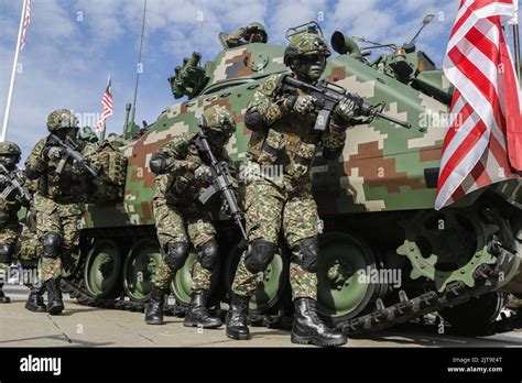 Kuala lumpur 50 year celebration hi-res stock photography and images ...