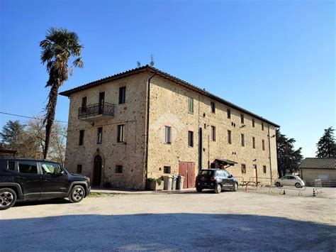 Cielo Terra Vendita Perugia Casa Del Diavolo Cerco Casa Umbria