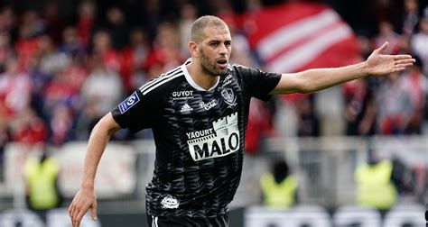 Alg Rie Slimani Se Fait Chahuter Brest Son Coach Bient T Vir