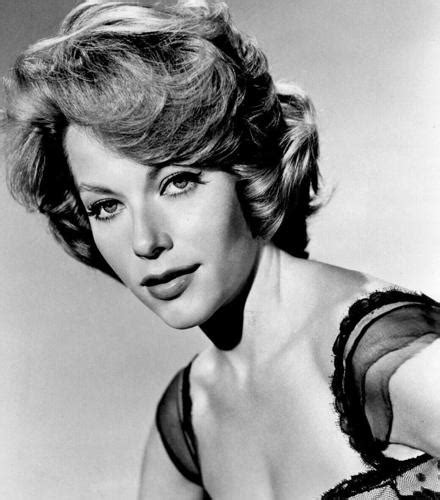 Hot Sexy Edith Maud Cook Bikini Pics