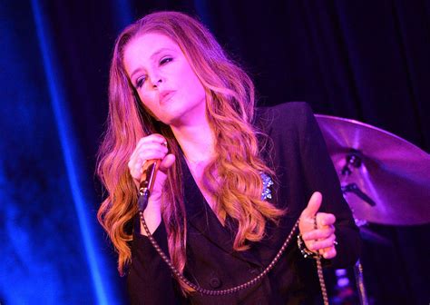 Lisa Marie Presley Daughter Of Elvis Presley Dies At 54