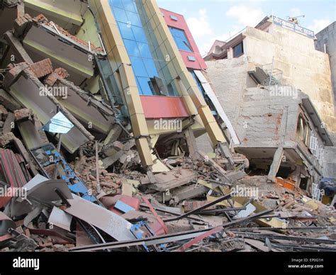 Nepal earthquake 2015 damage hi-res stock photography and images - Alamy