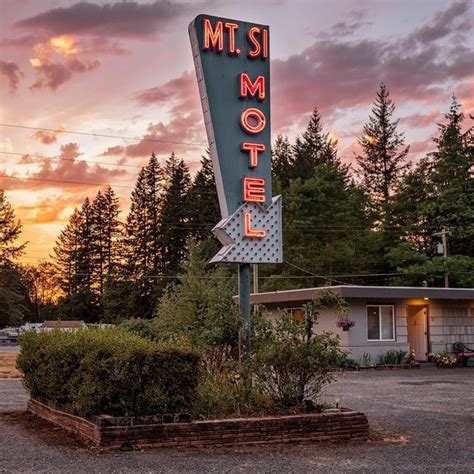 Charles Blackburn On Instagram Mt Si Motel In North Bend Washington