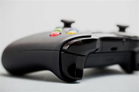 Ps4 Controller Vs Xbox One Controller