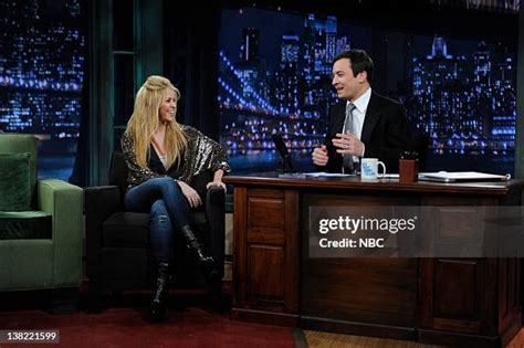 Shakira Jimmy Fallon Photos and Premium High Res Pictures - Getty Images