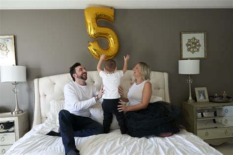 Capturing The Moment THE NAKED MAMA