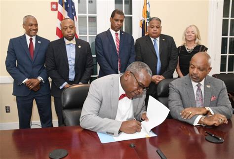 Governor Bryan Signs Improved Hotel Development Act Into Law