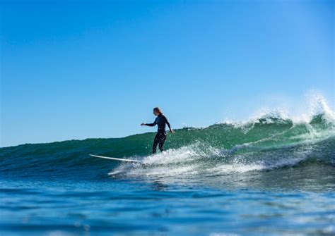 Meet Ashley Lloyd Santa Cruzs Eco Surfboard Shaper The Inertia