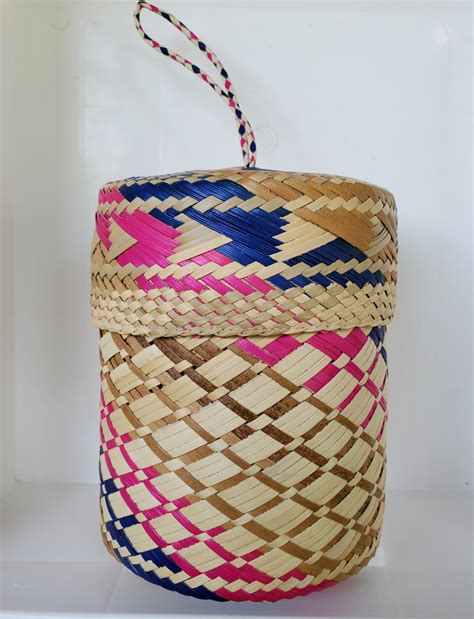 Handwoven Coloured Pandanus Thatch Basket 4 Colour Options Available