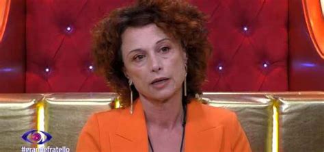 Beatrice Luzzi Stoccata A Varrese Dopo Il Gesto Per Il Suo Lutto