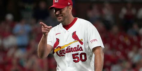 Adam Wainwright becomes 122nd pitcher in baseball history to win 200 ...