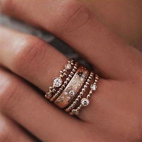 Fashion 5Pcs Set Crystal Rose Gold Stackable Ring 5 Sparkly Rings Boho