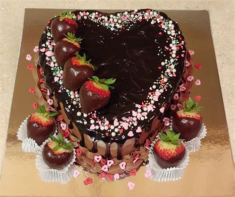 Valentines Day Heart And Chocolate Covered Strawberries Drip Cake By Cakesbydoublemint2