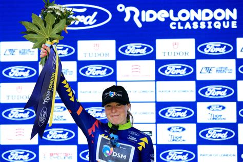 Kool Et Georgi Les Deux Parfaits Pour La Premi Re Victoire Du Coureur