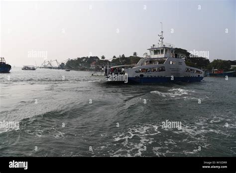 Fort Kochi To Vypin Ferry India Stock Photo Alamy