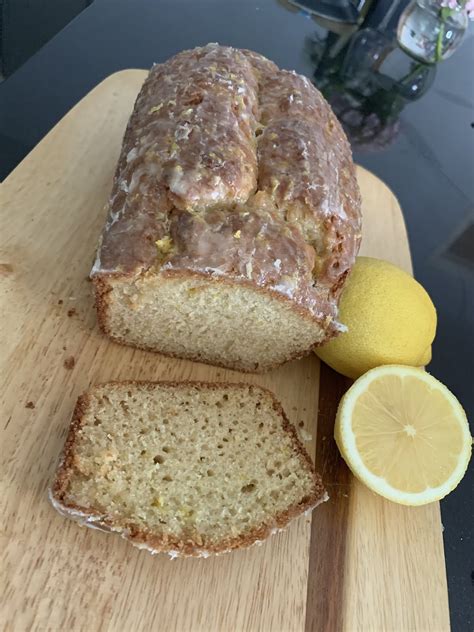 Yummy Mummy Glazed Sourdough Lemon Cake