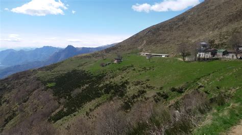 L ALPE CHIARO PARTENZA DELL ANELLO DEL MONTE MUGGIO Fotos Hikr Org