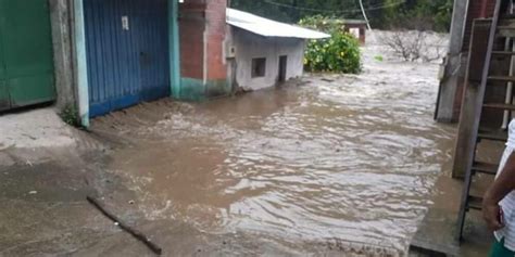 El Río Tipuani se desborda afectando a poblaciones en el norte paceño