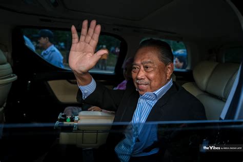 Muhyiddin Gets Passport Back Temporarily Permanent Return Denied