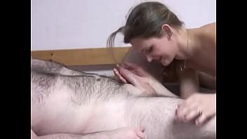 Brunette Se Prend Une Bite Blanche Et Le Branle XVIDEOS